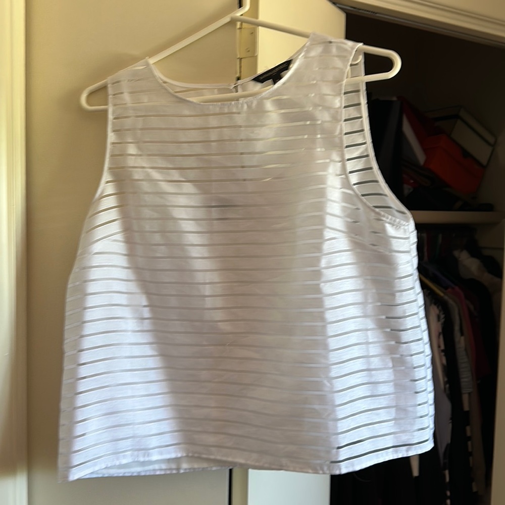 Banana republican blouse, sleeveless